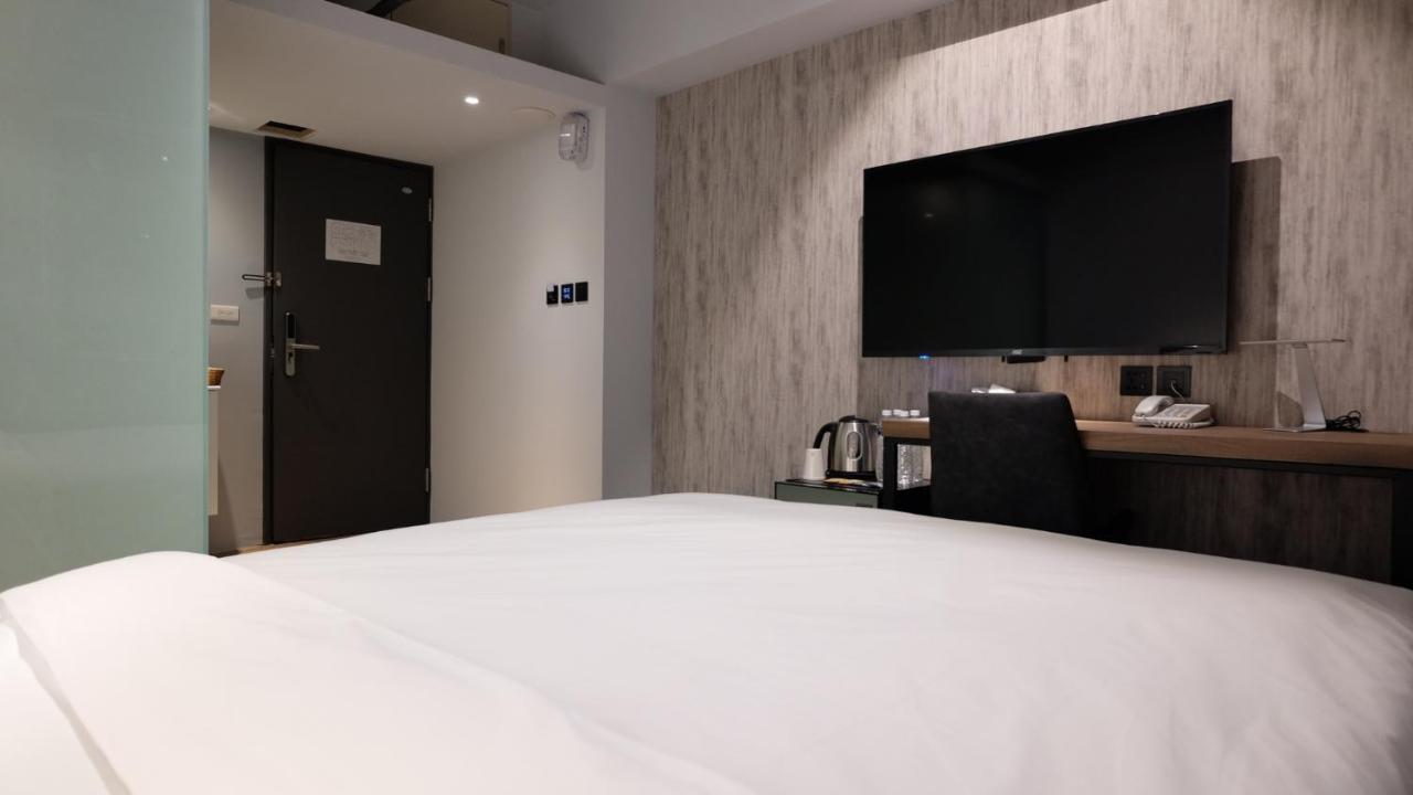 Doudian DDiNN Hotel Taichung Buitenkant foto