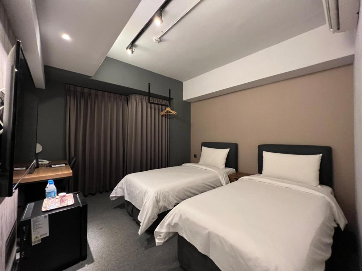 Doudian DDiNN Hotel Taichung Buitenkant foto