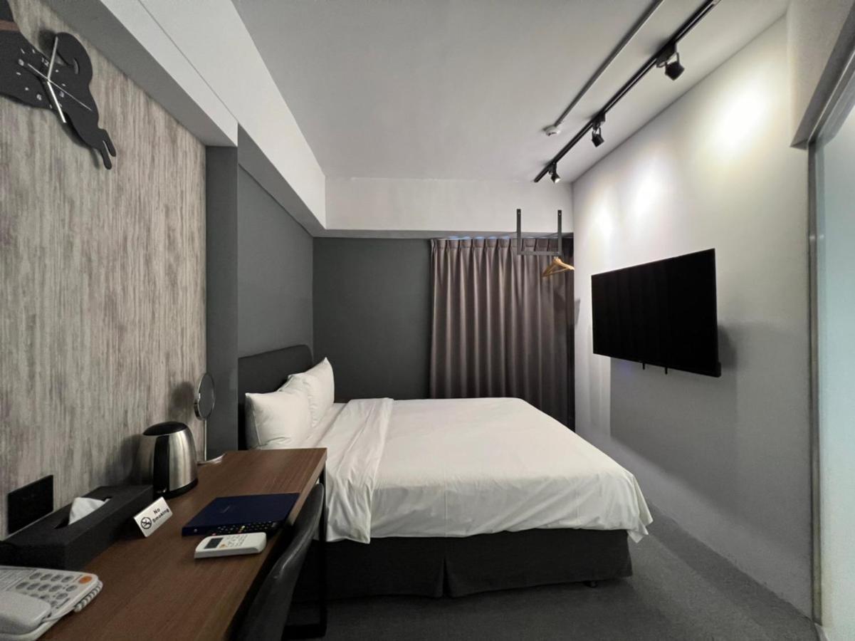Doudian DDiNN Hotel Taichung Buitenkant foto