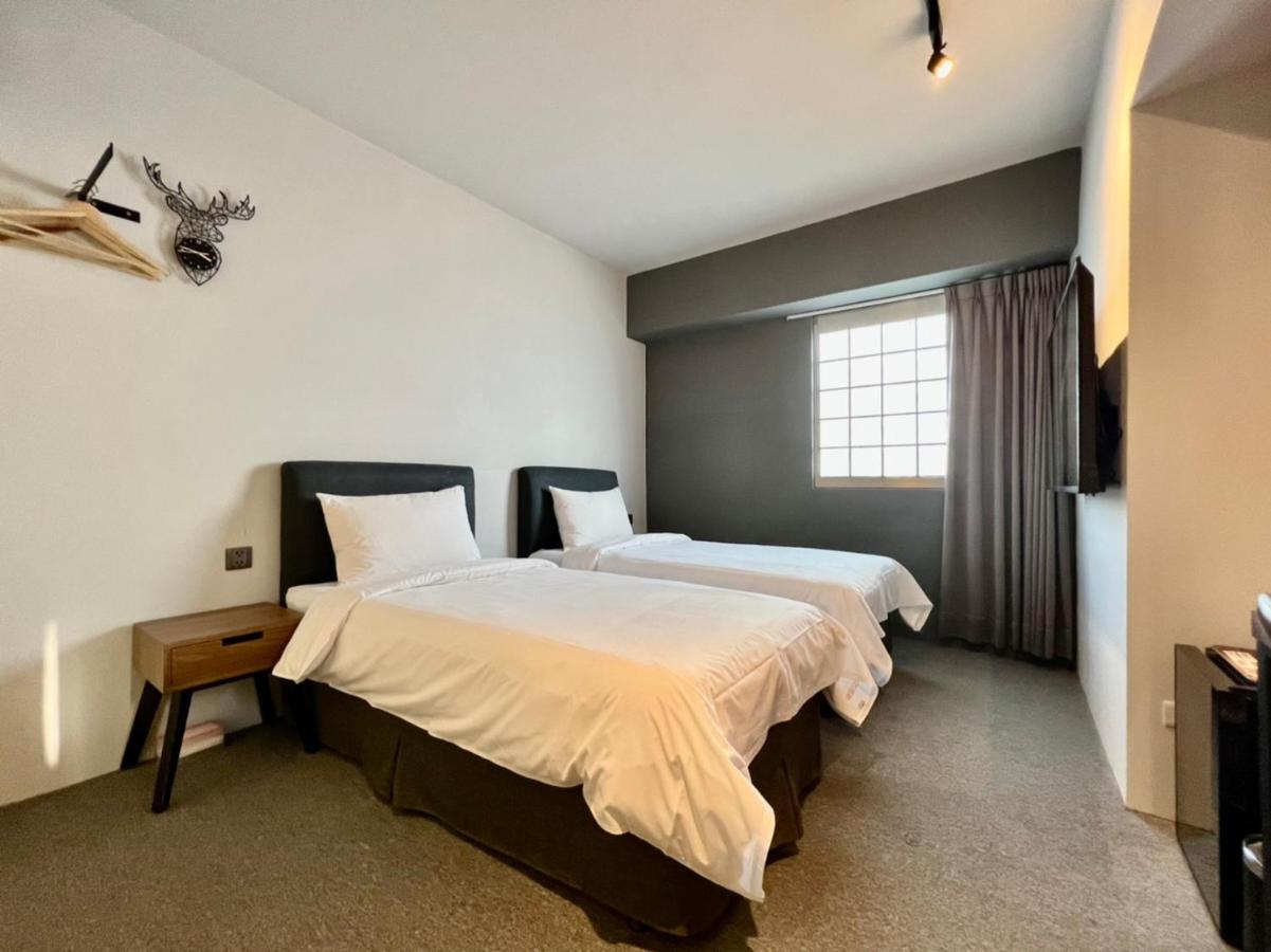Doudian DDiNN Hotel Taichung Buitenkant foto