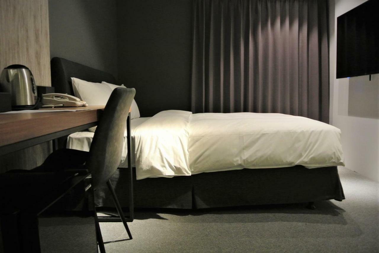 Doudian DDiNN Hotel Taichung Buitenkant foto