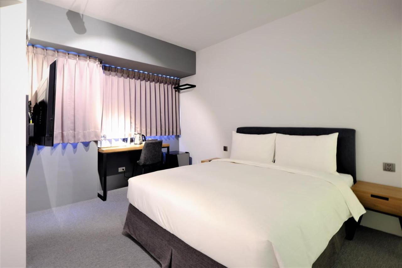 Doudian DDiNN Hotel Taichung Buitenkant foto